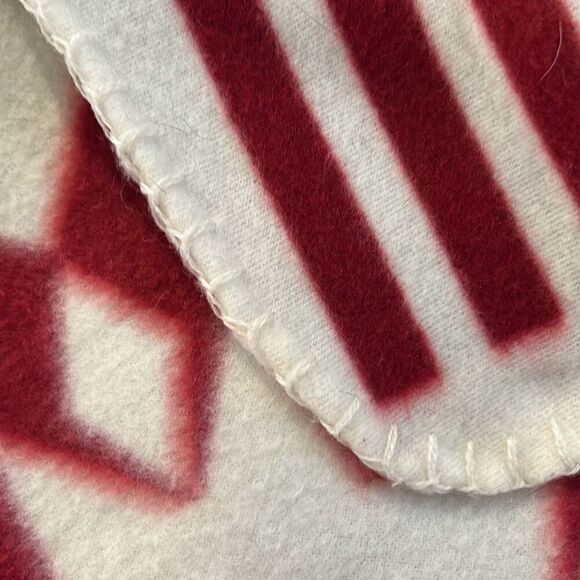 Southwest Style Fleece Throw - Picture 5 of 5